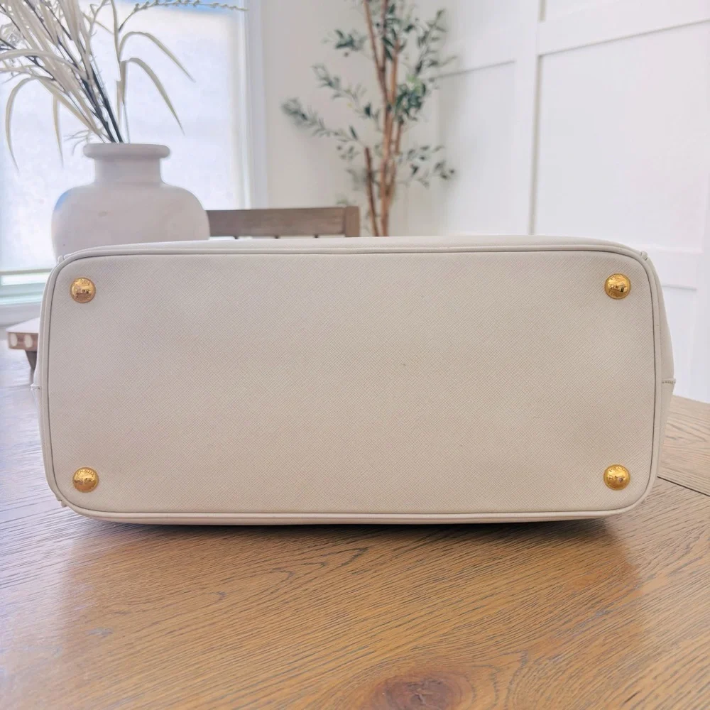 Prada Saffiano Large Galleria Double Zip Tote Talco White Gold Accents with COA‎